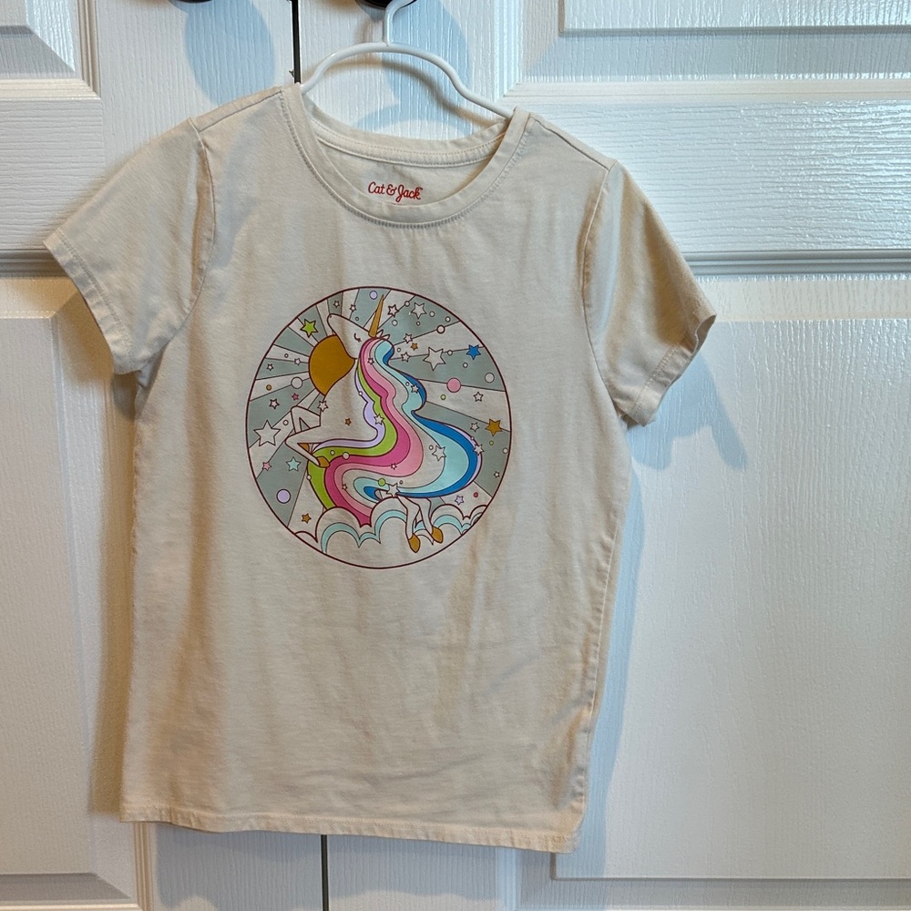 Cat & Jack Beige Unicorn Kids T-Shirt size M 7/8